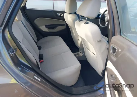 2014 Ford Fiesta Se z USA, uszkodzony, nr VIN 3FADP4BJ0EM121017